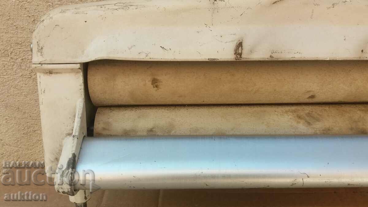 Auction OLD washing machine spinner, manual Auction OLD washing machine spinner, manual