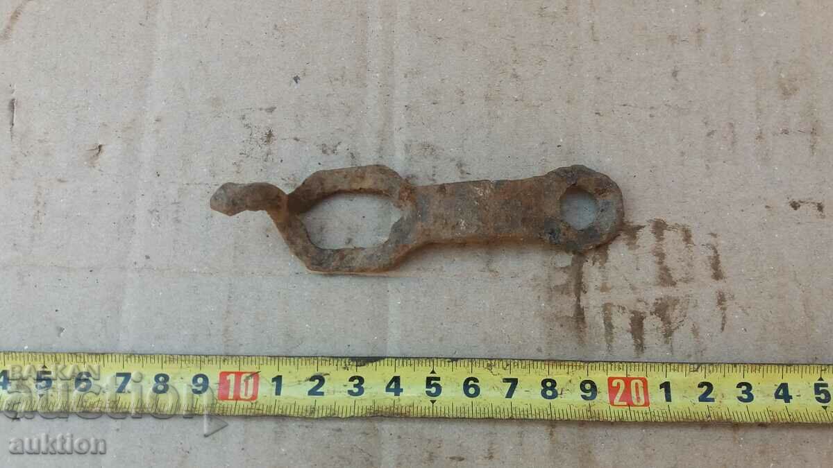 OLD WROUGHT LOCK FOR CABINET, CHEST with price 1.99 BGN | € 1.02 OLD WROUGHT LOCK FOR CABINET, CHEST with price 1.99 BGN | € 1.02