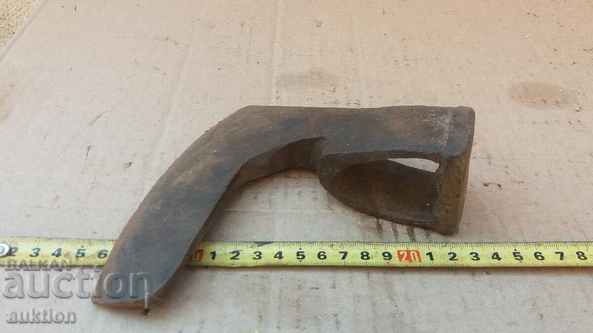 Auction OLD SOLID AX, AX Auction OLD SOLID AX, AX