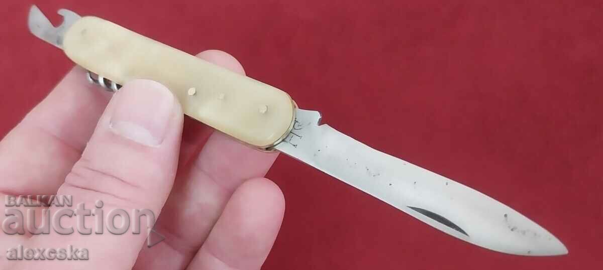 Джобно ножче - "Сърп и Чук" с цена 22.00 лв. | € 11.25 Джобно ножче - "Сърп и Чук" с цена 22.00 лв. | € 11.25