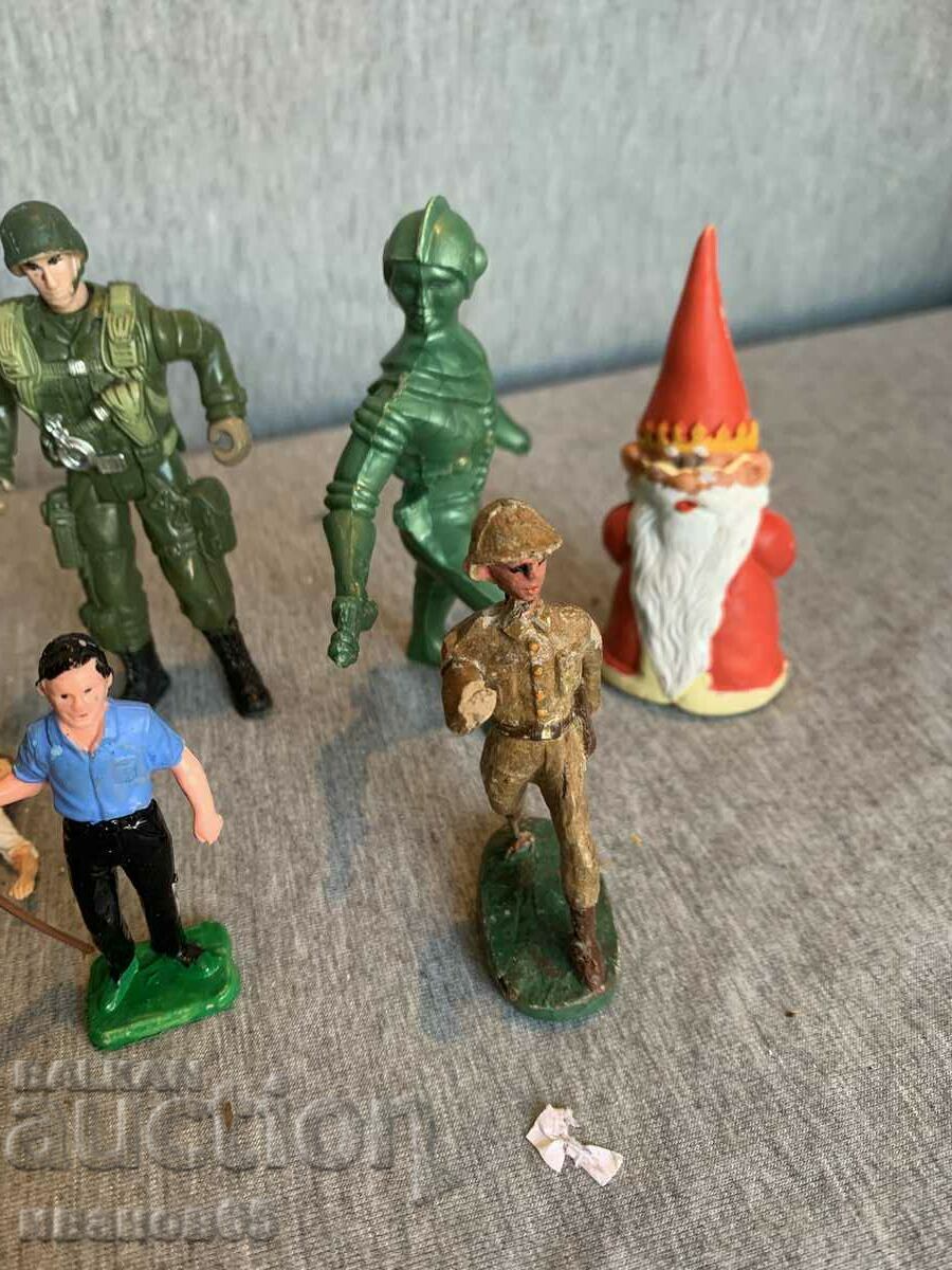 Delivery of lot figures misc Delivery of lot figures misc