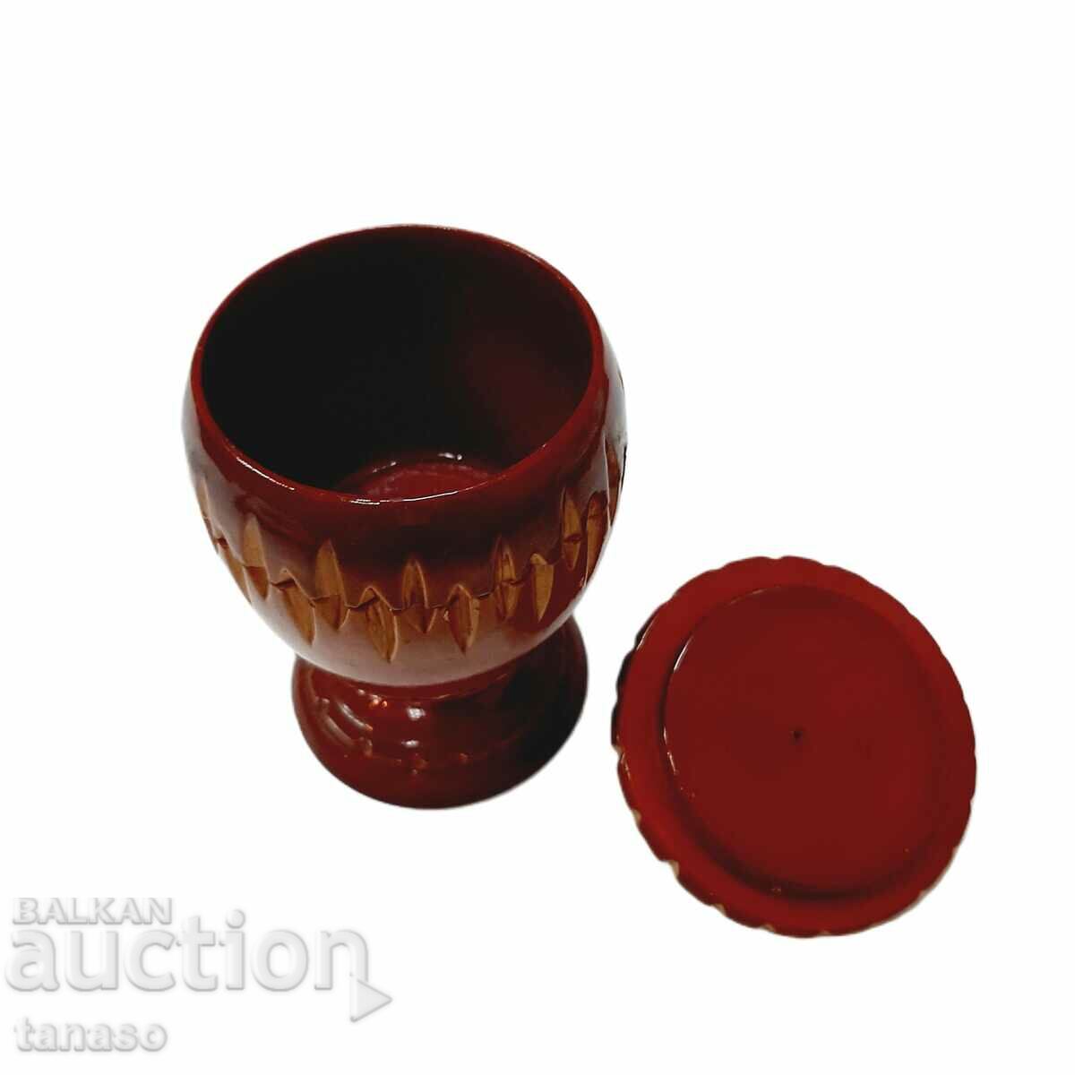 Auction Old carved wooden cup(bowl) with lid(11.3) Auction Old carved wooden cup(bowl) with lid(11.3)