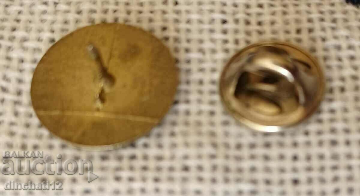 Auction The sign. Alfa Romeo - Italy Auto Moto Auction The sign. Alfa Romeo - Italy Auto Moto