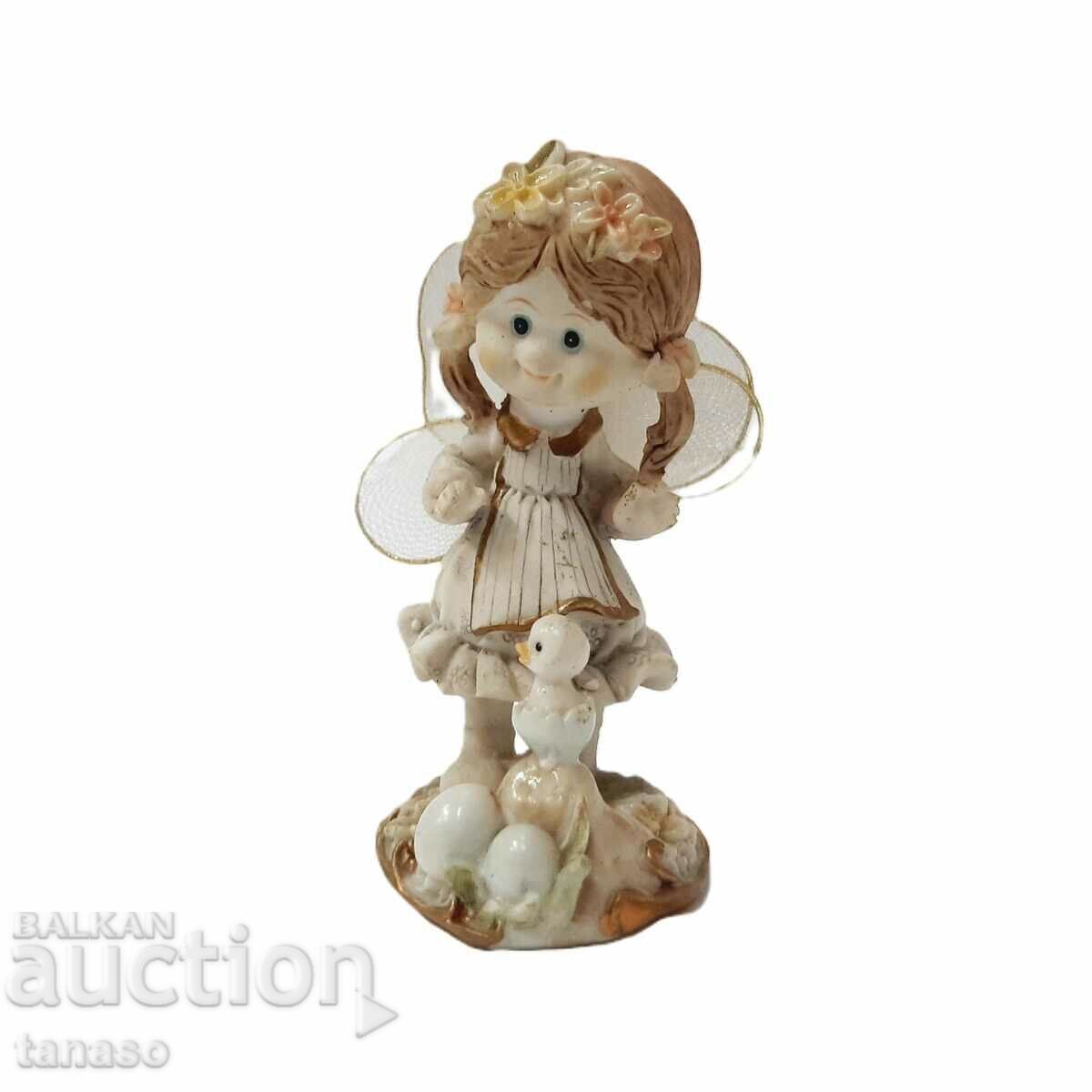 Фигурка от алабастър, момиче(11.5)