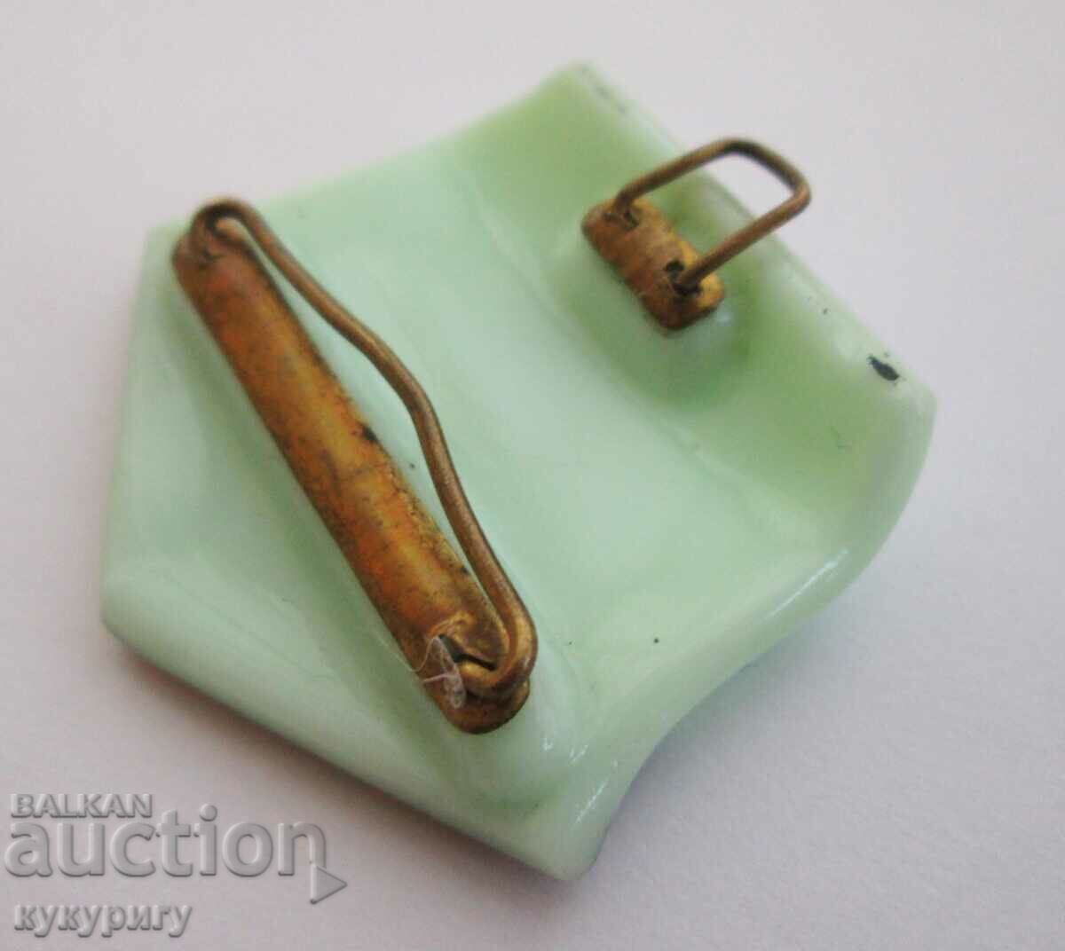 Delivery of Vintage Ladies Art Deco Glass Belt Buckle Delivery of Vintage Ladies Art Deco Glass Belt Buckle