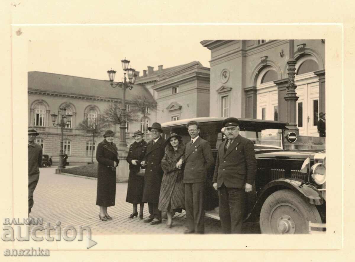 Old photo Sofia group in front of the National Assembly