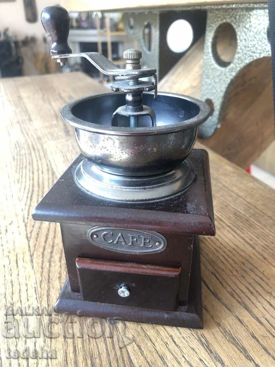 OLD COFFEE GRINDER - EXCELLENT