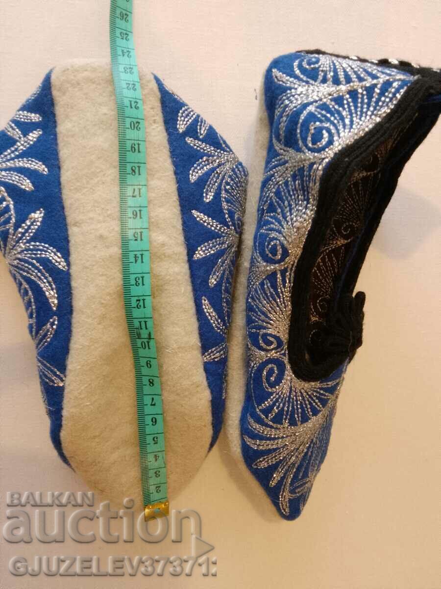 Delivery of authentic Rhodope slippers suitable for a gift or personally Delivery of authentic Rhodope slippers suitable for a gift or personally