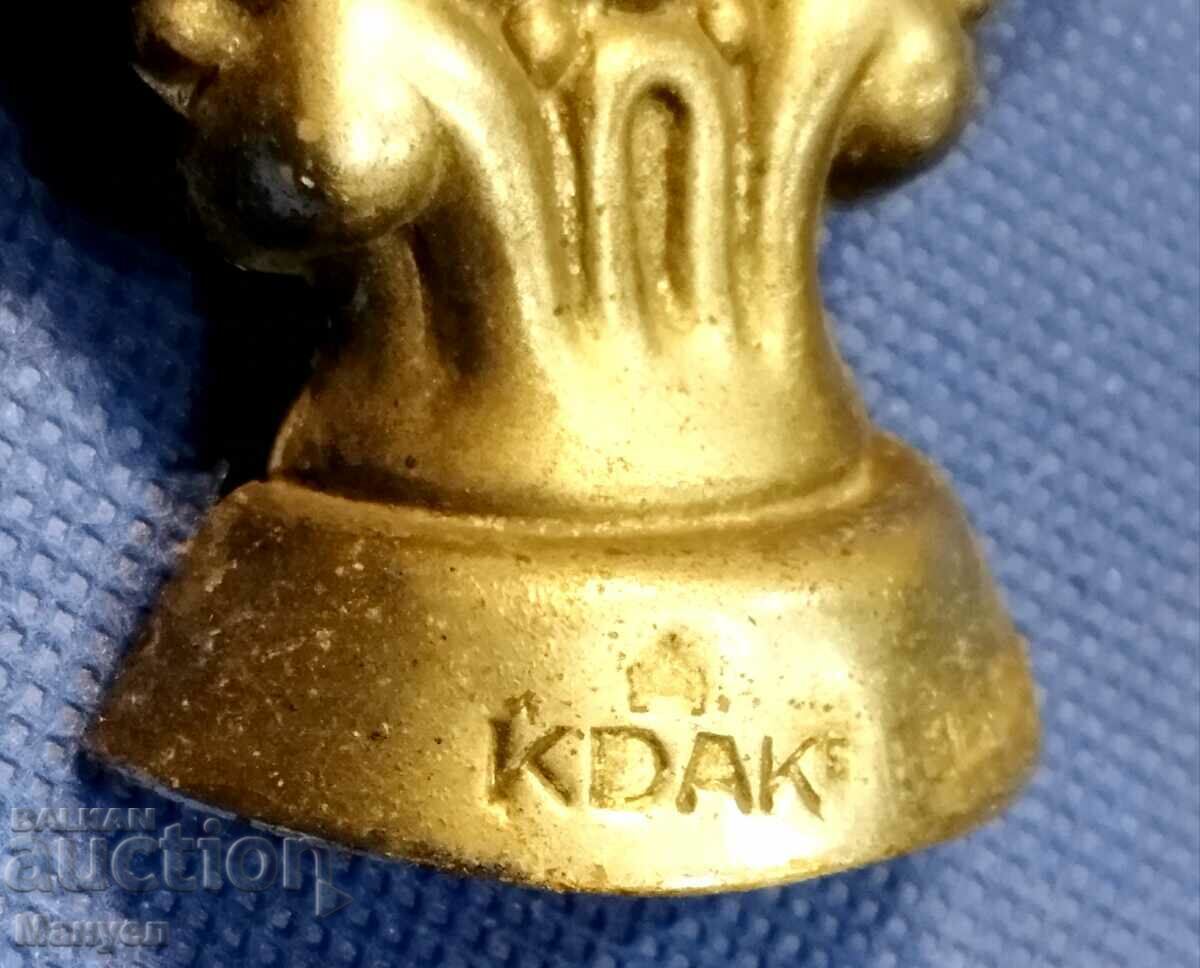 Delivery of Emblem of the Royal Danish Automobile Club. Delivery of Emblem of the Royal Danish Automobile Club.