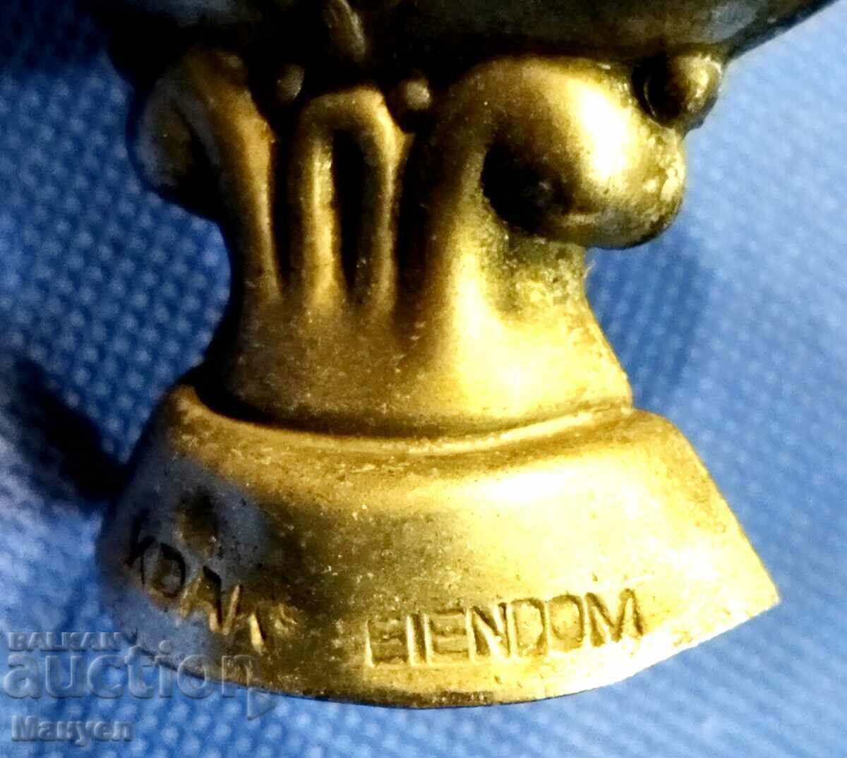 Emblem of the Royal Danish Automobile Club. - 5 Emblem of the Royal Danish Automobile Club. - 5