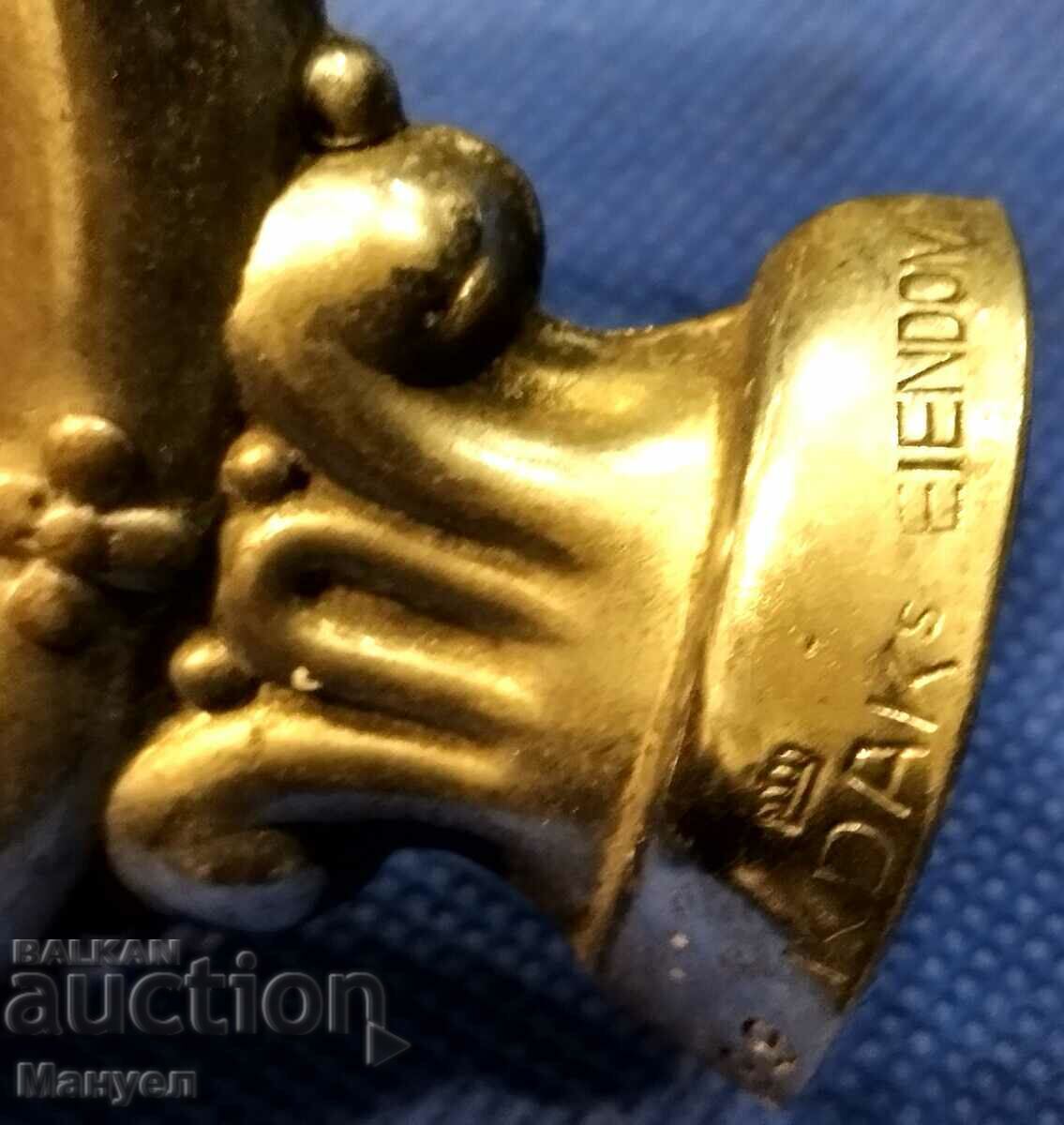 Auction Emblem of the Royal Danish Automobile Club. Auction Emblem of the Royal Danish Automobile Club.