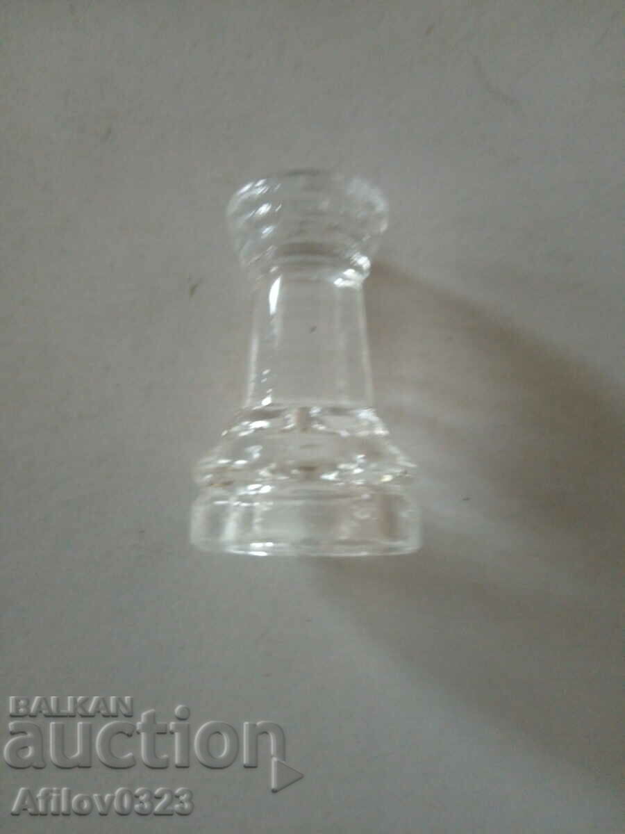 Transparent chess piece "Pop".