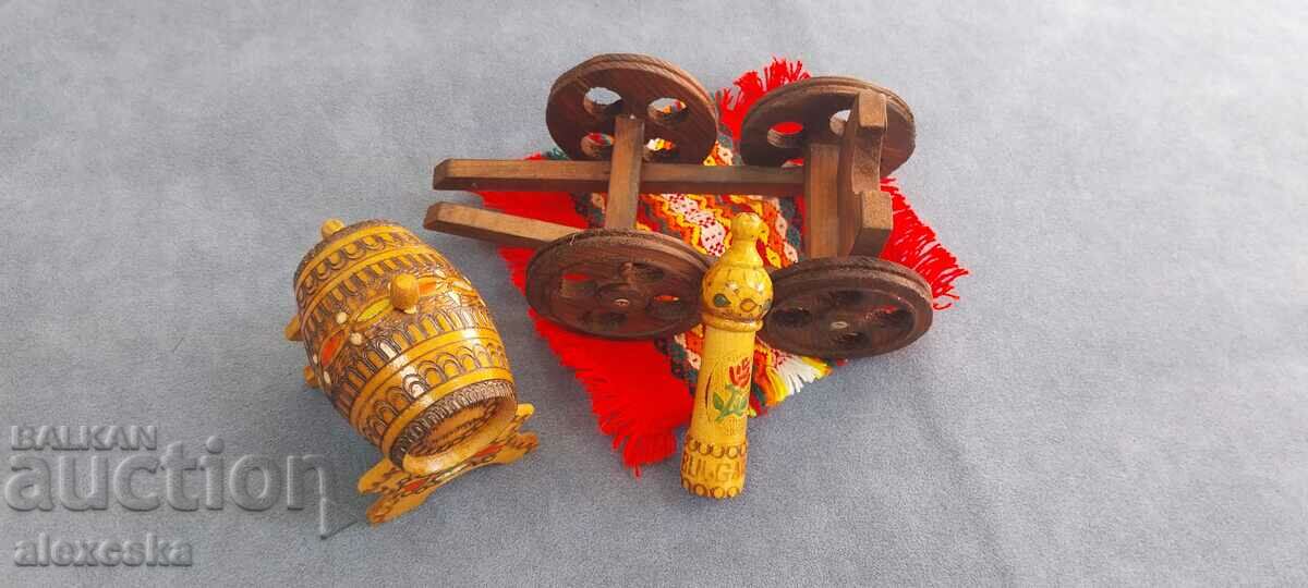 Auction Old wooden set Auction Old wooden set