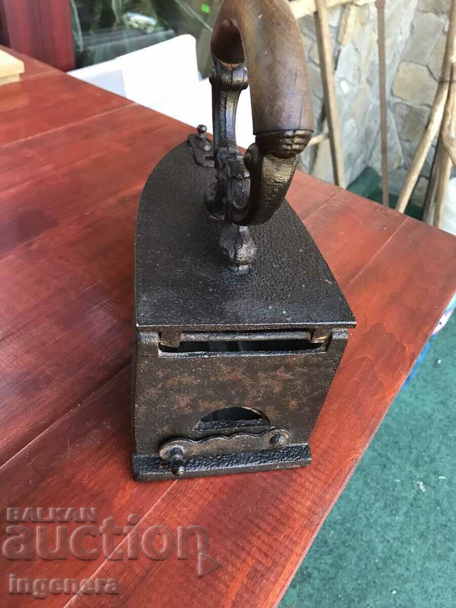 IRON OLD CAST IRON - 5 IRON OLD CAST IRON - 5