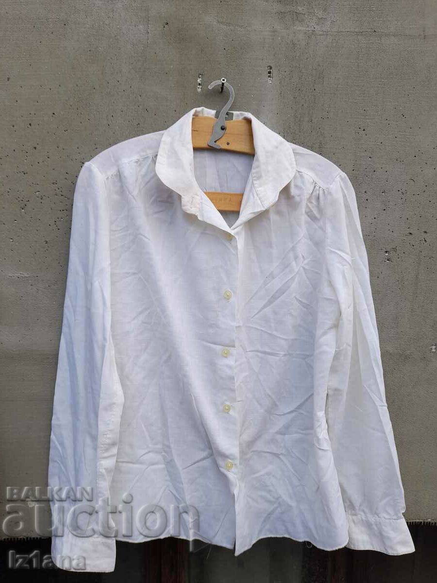 Delivery of Old school uniform, apron, blouse