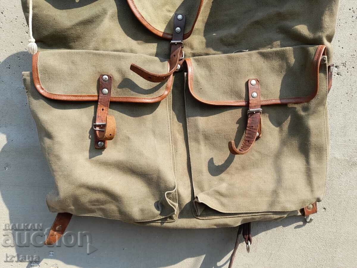 Licitație Rucsac vechi din pânză Licitație Rucsac vechi din pânză
