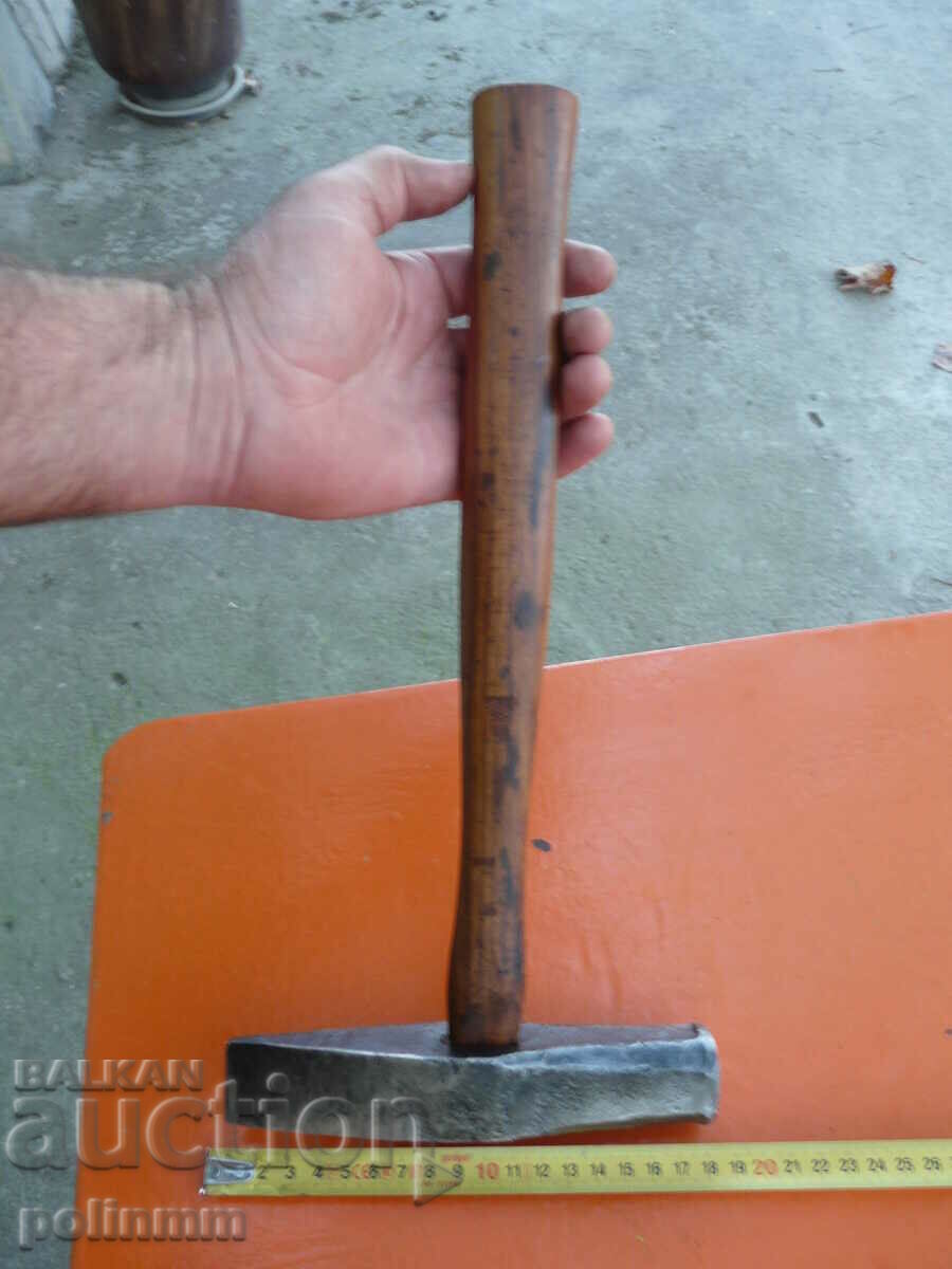 Delivery of Old mason's hammer - 303 Delivery of Old mason's hammer - 303