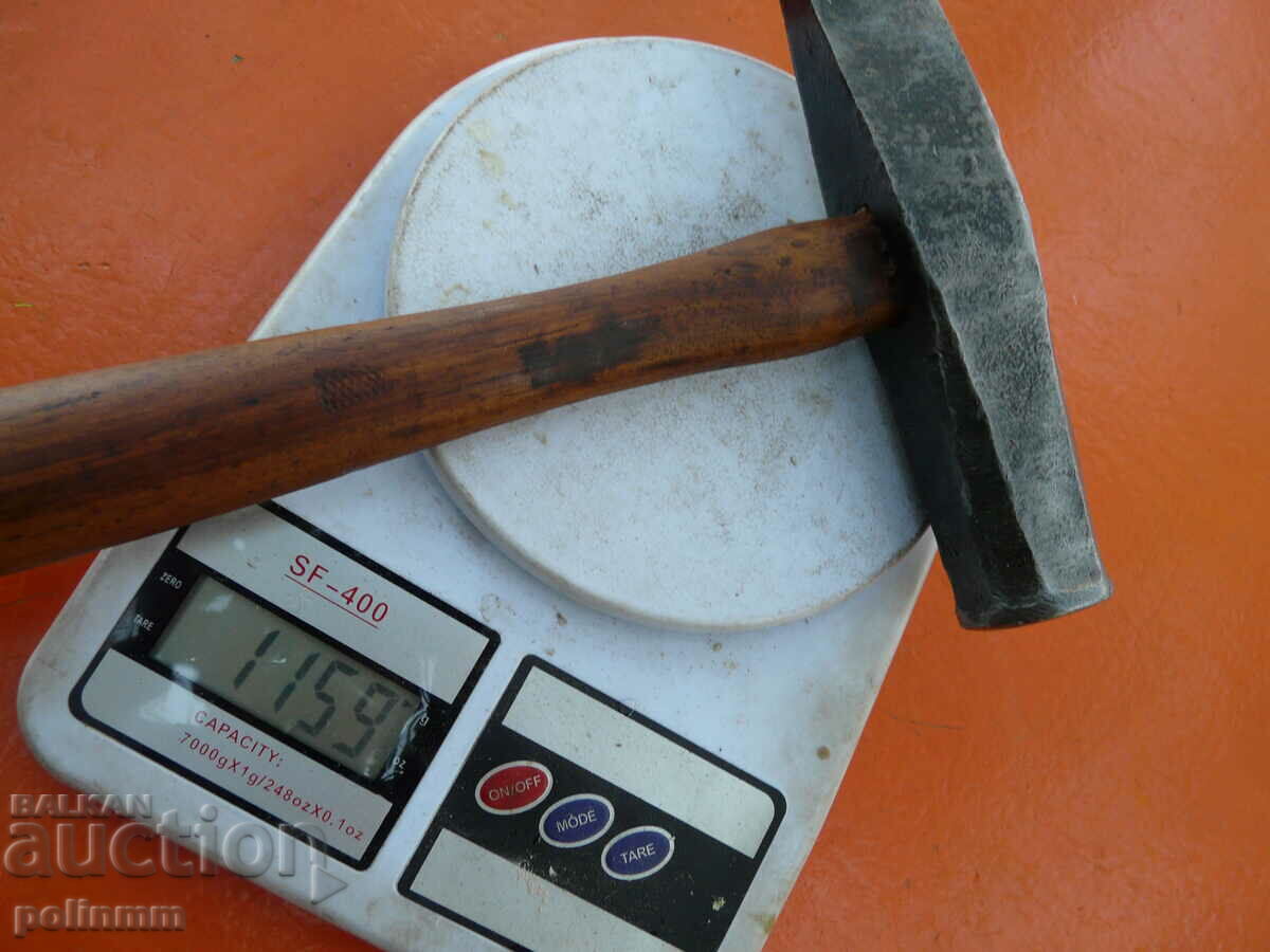 Old mason's hammer - 303 - 5 Old mason's hammer - 303 - 5