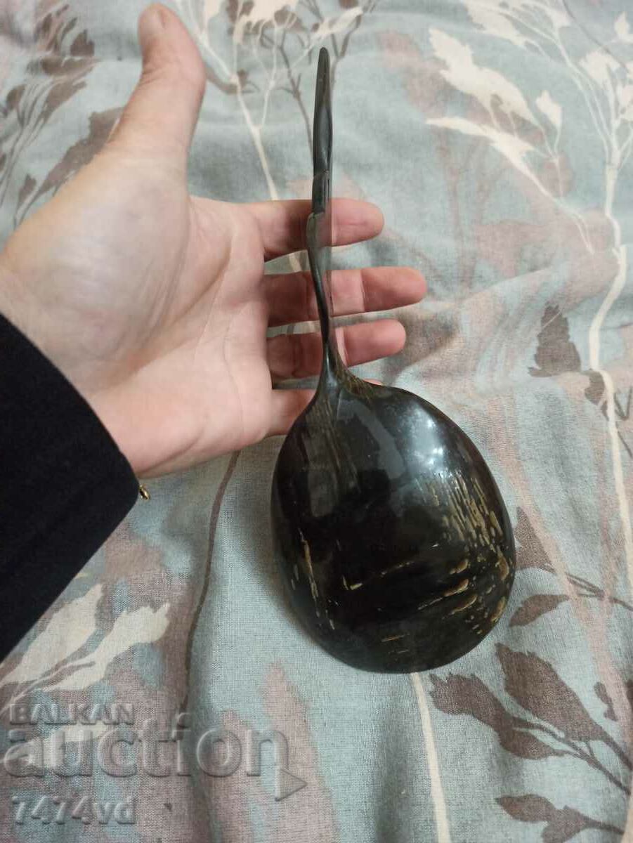A large spoon carved from a whole buffalo horn with a dragon - 5