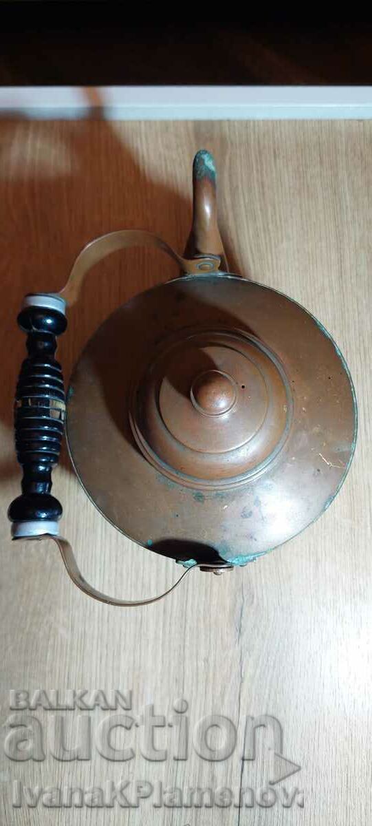 Delivery of Teapot honey for collectors 2 liters Delivery of Teapot honey for collectors 2 liters