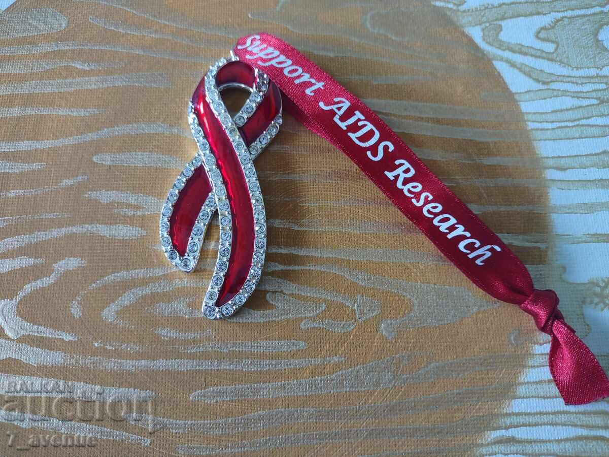 Badge, brooch, pendant with enamel, 18.04.25 Badge, brooch, pendant with enamel, 18.04.25