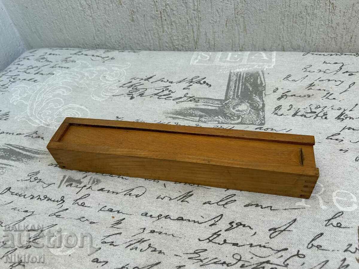 Magneți de studiu de la Biroul de Fizică cu preț 42.00 BGN | € 21.47