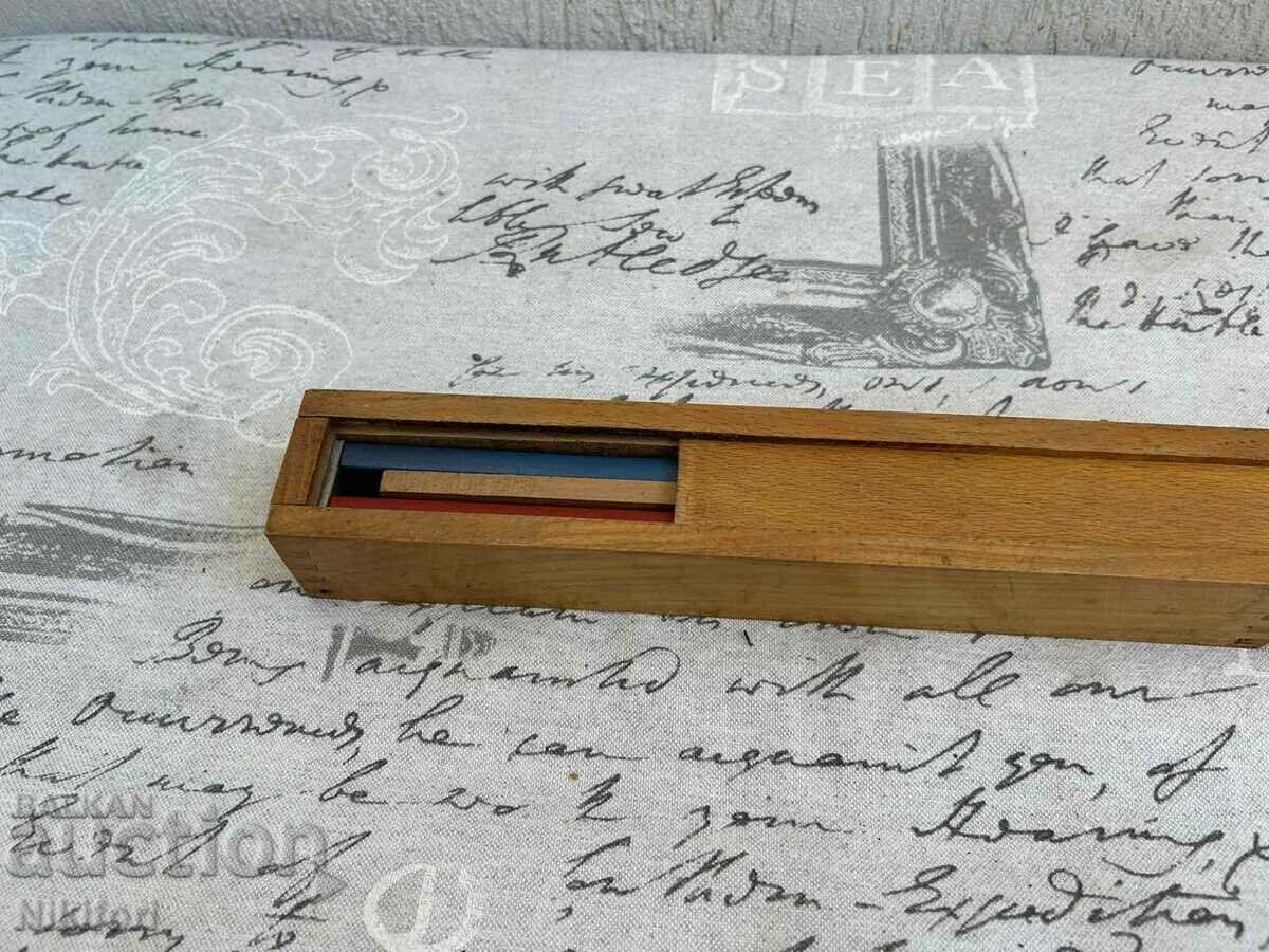 Licitație Magneți de studiu de la Biroul de Fizică