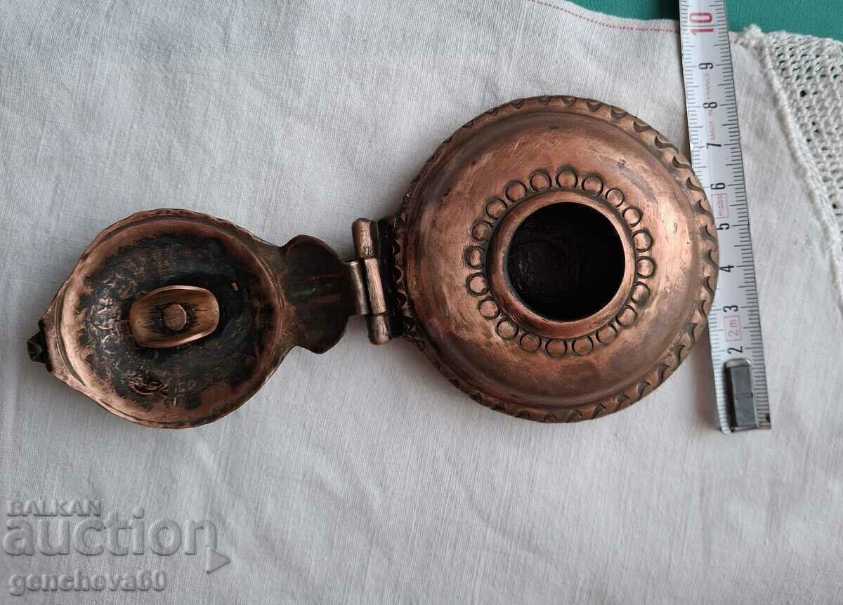 Auction  Vintage engraved copper ashtray of BGA Balkan