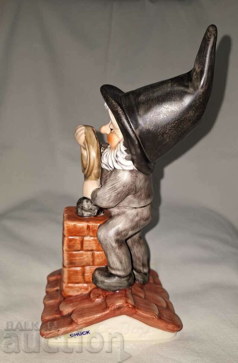 Porcelain figurine--Goebel-chimney sweeper--Co boy series with price 60.00 BGN | € 30.68 Porcelain figurine--Goebel-chimney sweeper--Co boy series with price 60.00 BGN | € 30.68