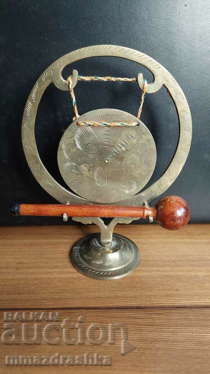 Bronze gong