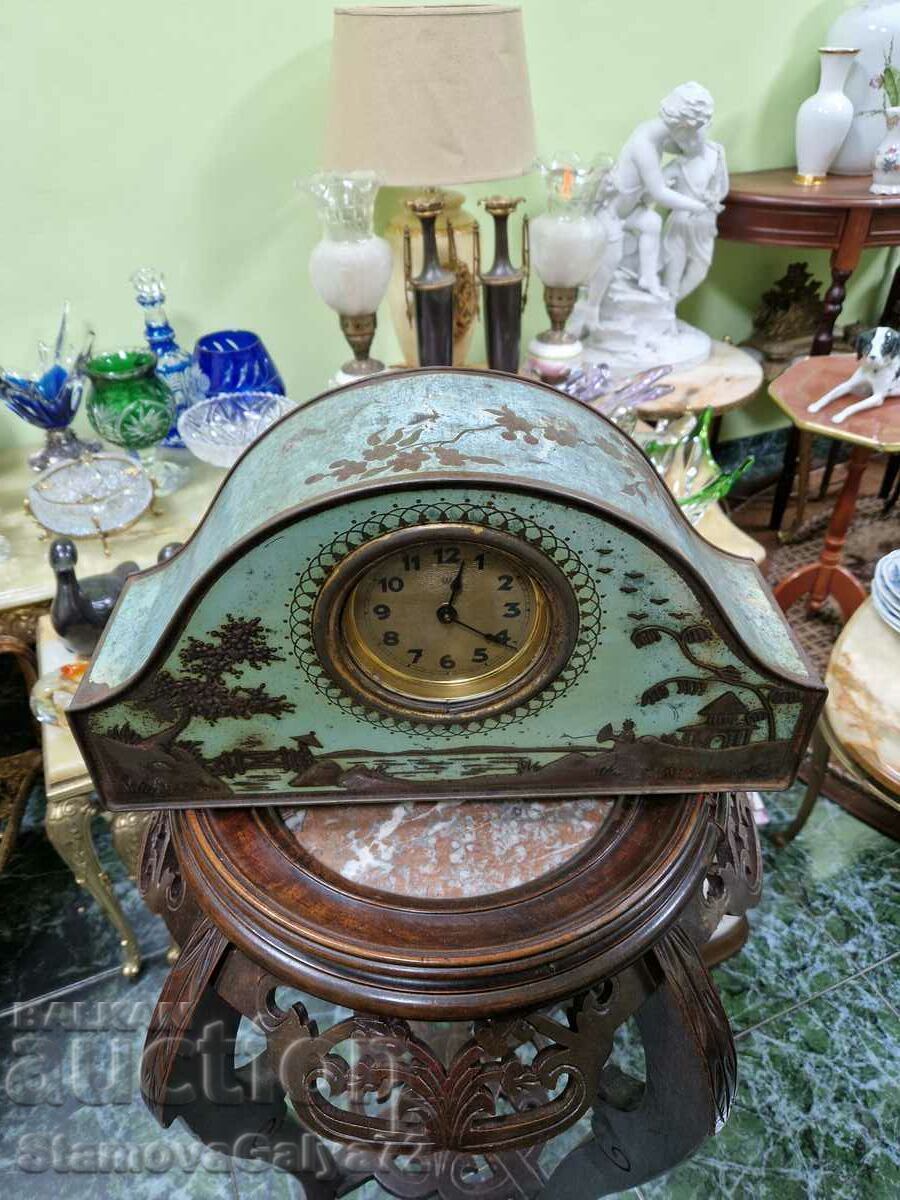 Ένα σπάνιο συλλεκτικό αγγλικό ρολόι αντίκα με τιμή 388.00 BGN | € 198.38 Ένα σπάνιο συλλεκτικό αγγλικό ρολόι αντίκα με τιμή 388.00 BGN | € 198.38