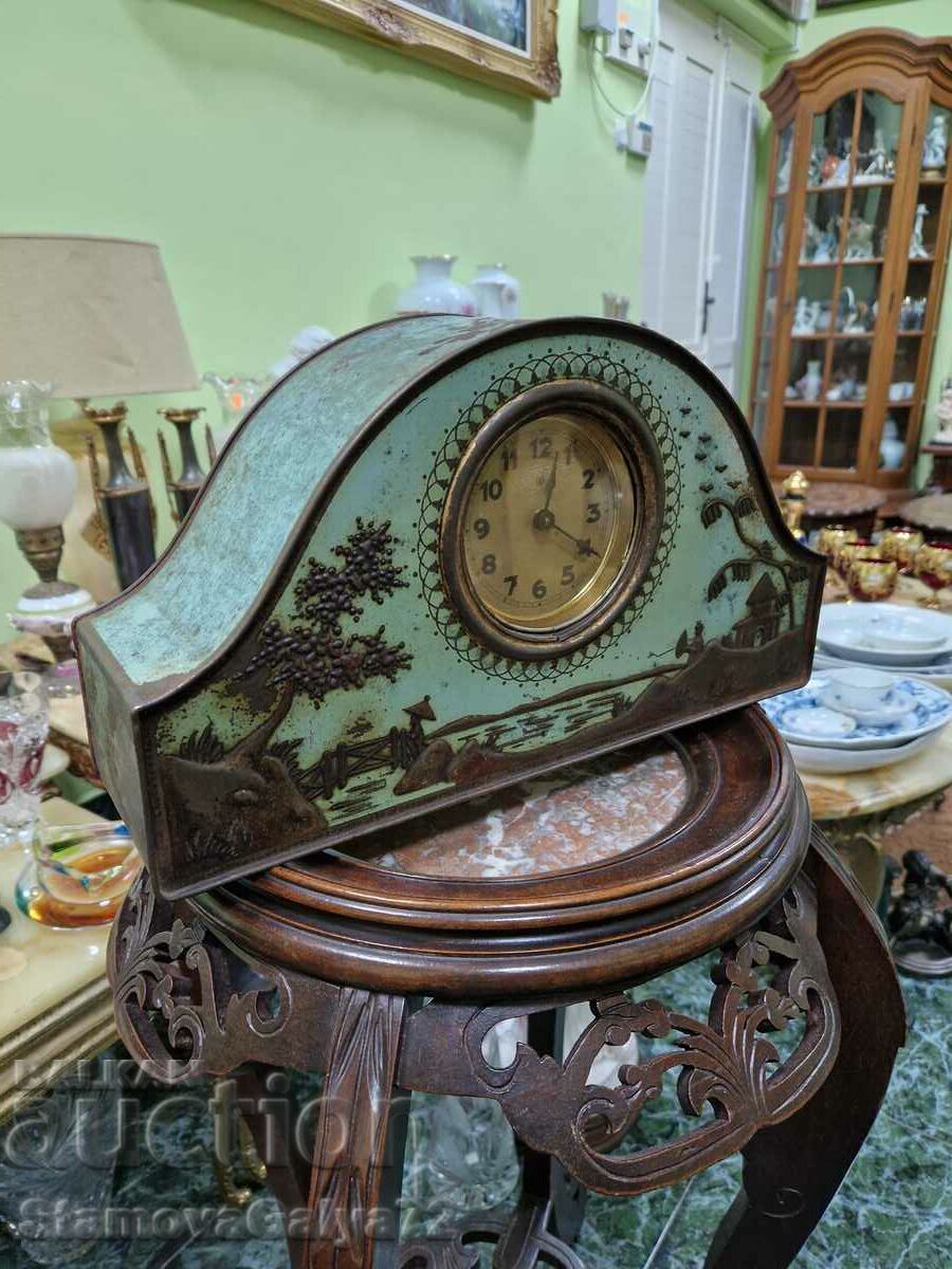 Δημοπρασία Ένα σπάνιο συλλεκτικό αγγλικό ρολόι αντίκα Δημοπρασία Ένα σπάνιο συλλεκτικό αγγλικό ρολόι αντίκα