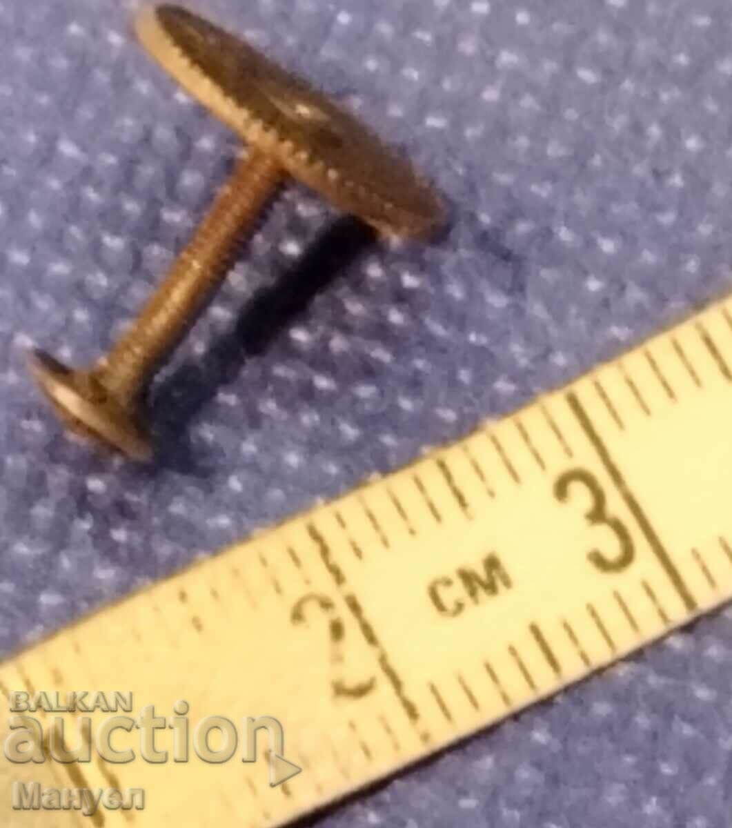 Delivery of An extremely rare miniature of the Order of Bravery. Delivery of An extremely rare miniature of the Order of Bravery.