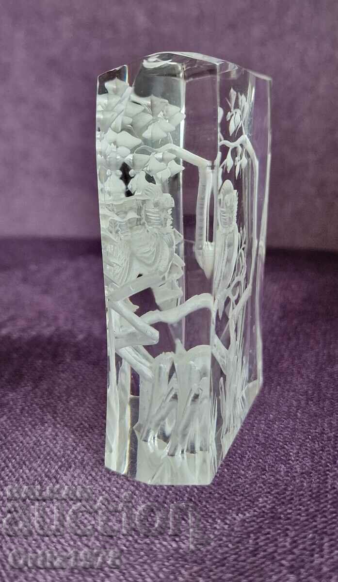 Exquisite three-dimensional paperweight – Owl. with price 35.00 BGN | € 17.90 Exquisite three-dimensional paperweight – Owl. with price 35.00 BGN | € 17.90