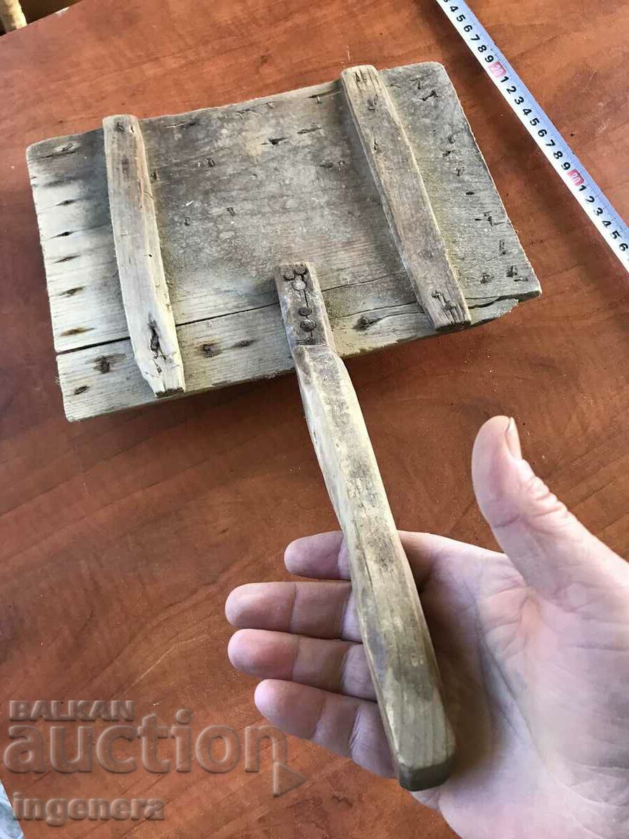 HAND WOOL PICKER ANTIQUE TOOL WOOD with price 23.00 BGN | € 11.76