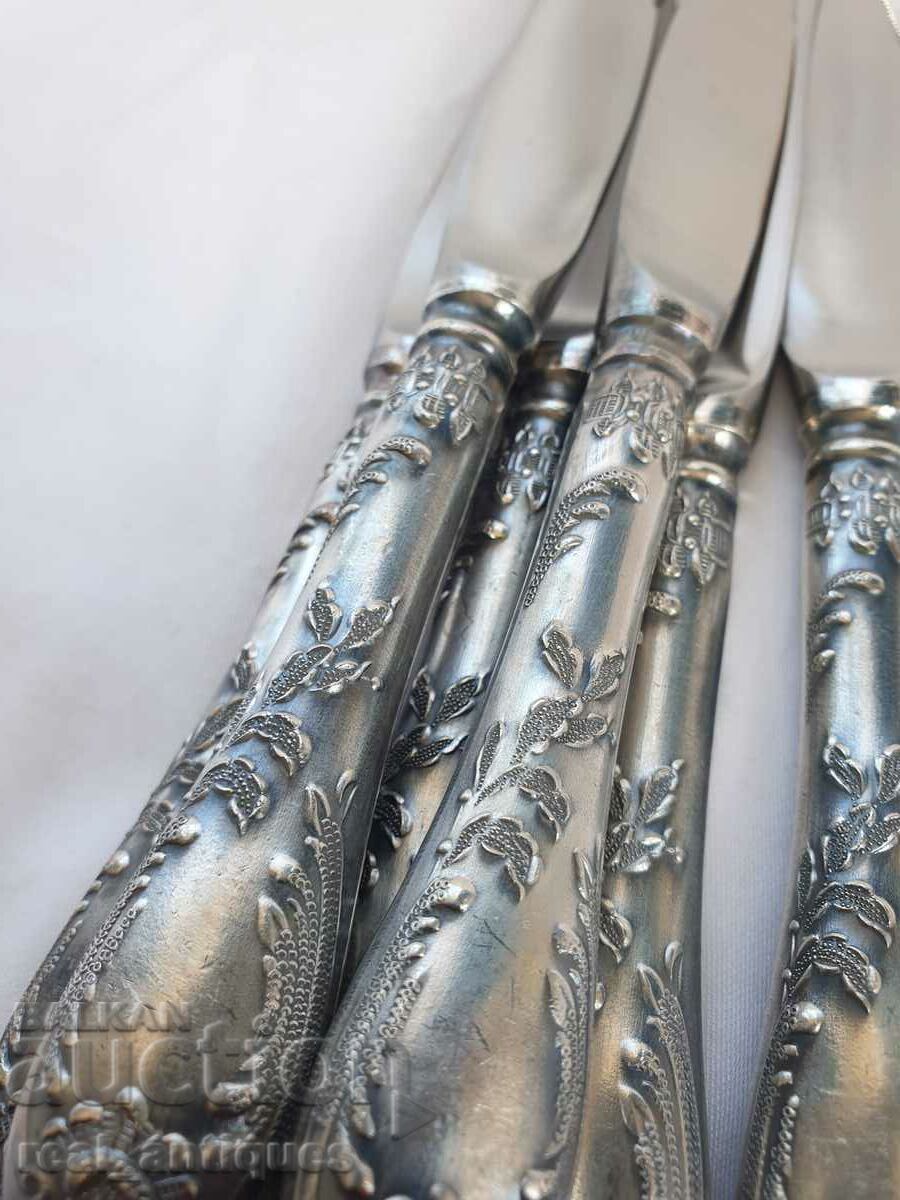 Set of silver plated knives - 6