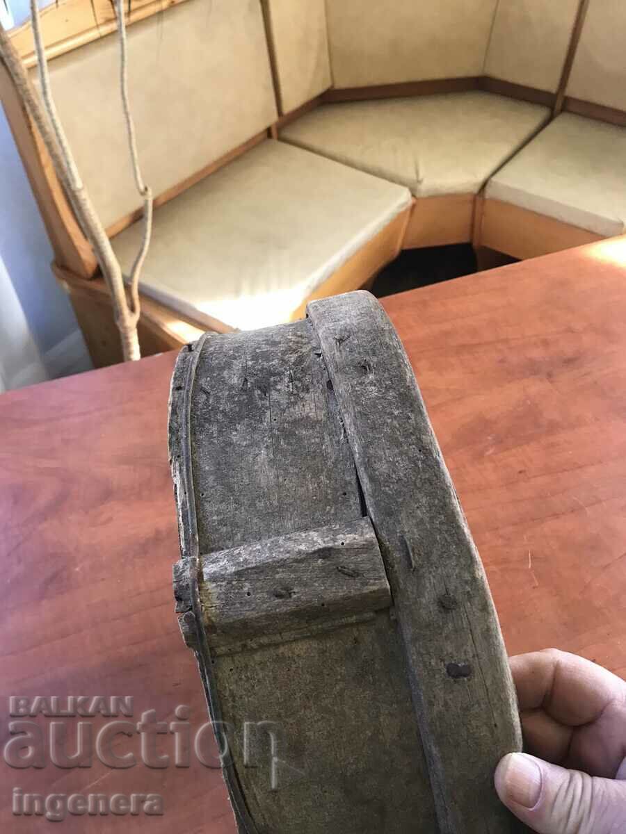 HIDDEN OLD WOODEN VESSEL FOR GRAIN AND FOOD CHINIK - 5 HIDDEN OLD WOODEN VESSEL FOR GRAIN AND FOOD CHINIK - 5