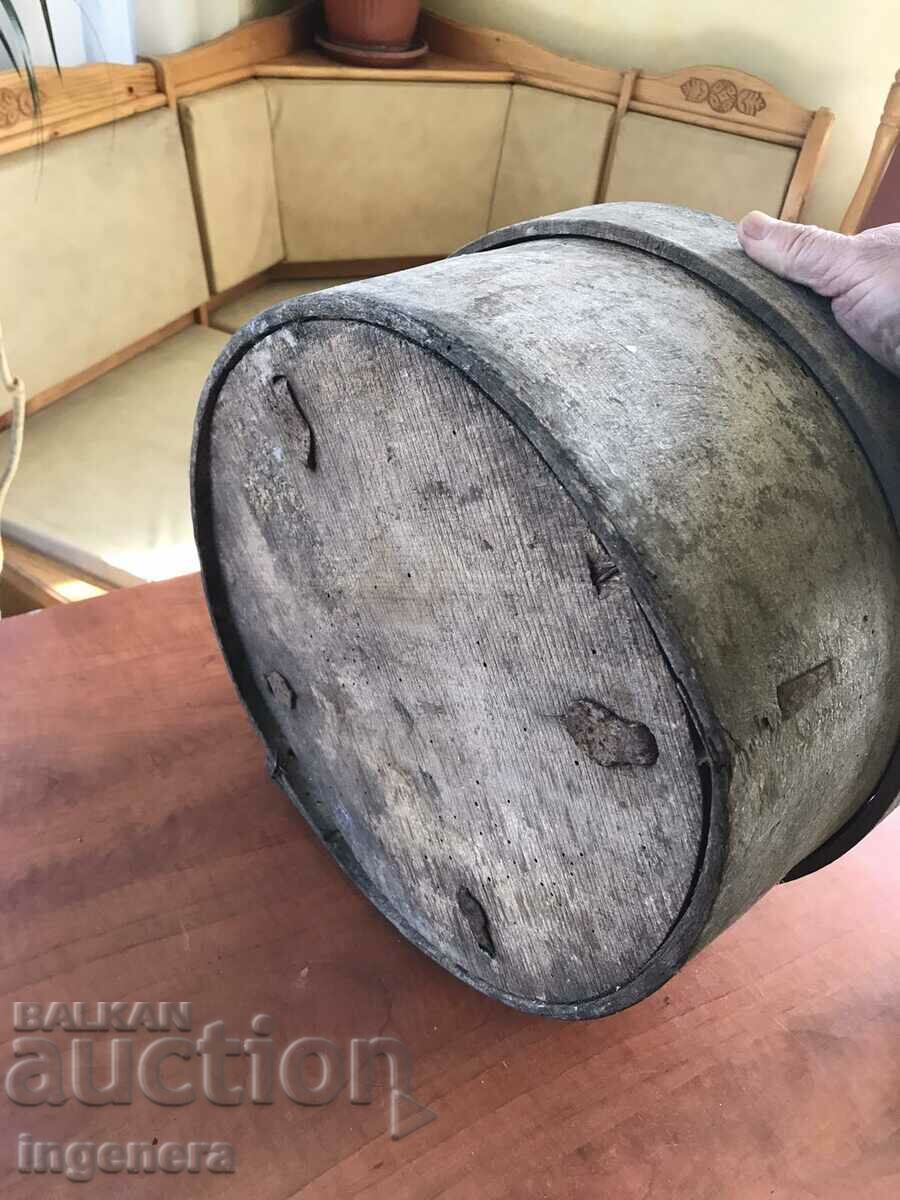 HIDDEN OLD WOODEN VESSEL FOR GRAIN AND FOOD CHINIK - 5 HIDDEN OLD WOODEN VESSEL FOR GRAIN AND FOOD CHINIK - 5