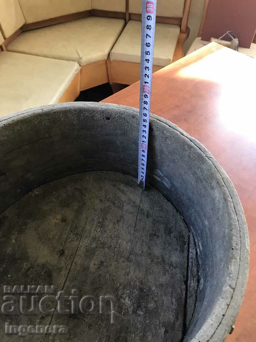 Delivery of HIDDEN OLD WOODEN VESSEL FOR GRAIN AND FOOD CHINIK Delivery of HIDDEN OLD WOODEN VESSEL FOR GRAIN AND FOOD CHINIK