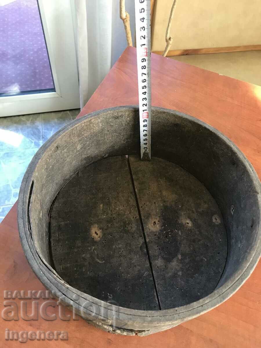 Delivery of HIDDEN OLD WOODEN VESSEL FOR GRAIN AND FOOD CHINIK Delivery of HIDDEN OLD WOODEN VESSEL FOR GRAIN AND FOOD CHINIK