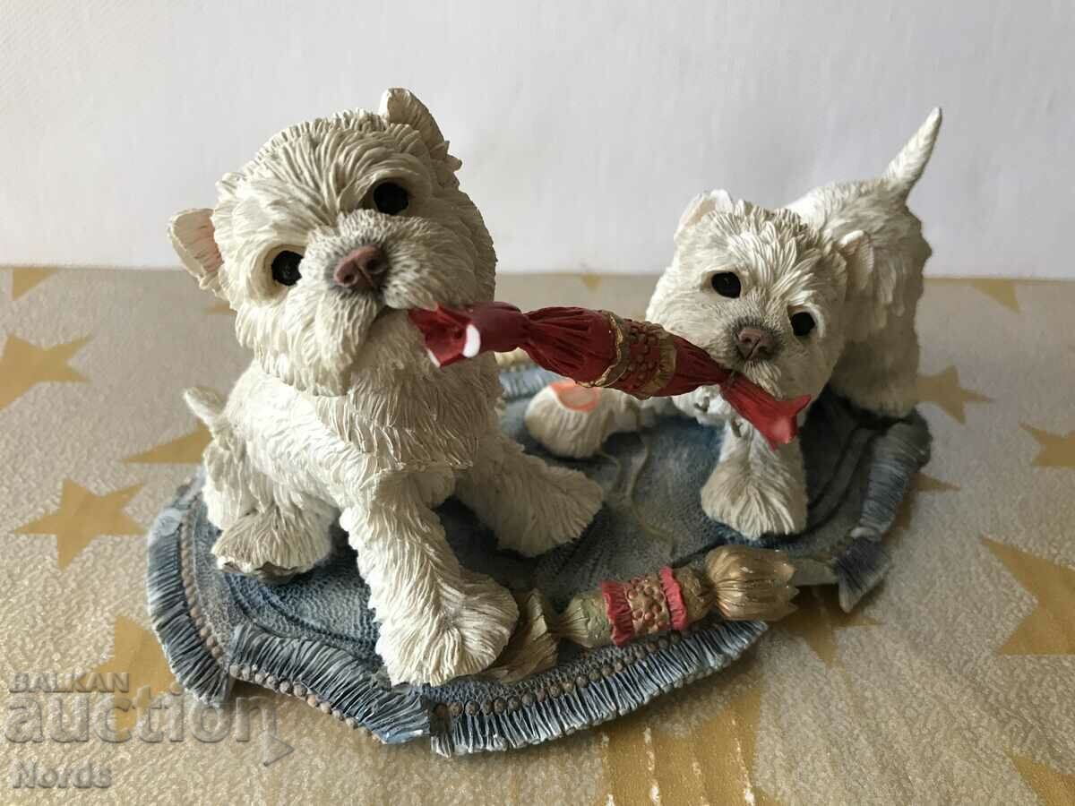 Puppy figurine with markings