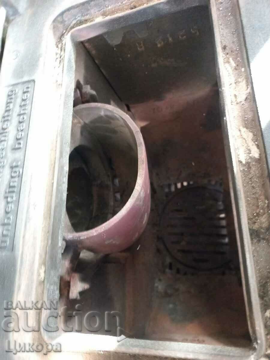 Delivery of OLD GERMAN CAST IRON SOLID FUEL STOVE Delivery of OLD GERMAN CAST IRON SOLID FUEL STOVE