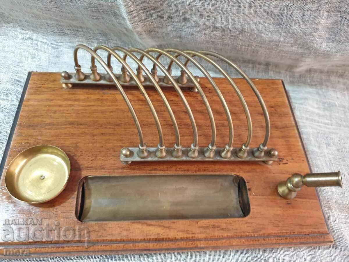 Auction Vintage desk set Auction Vintage desk set