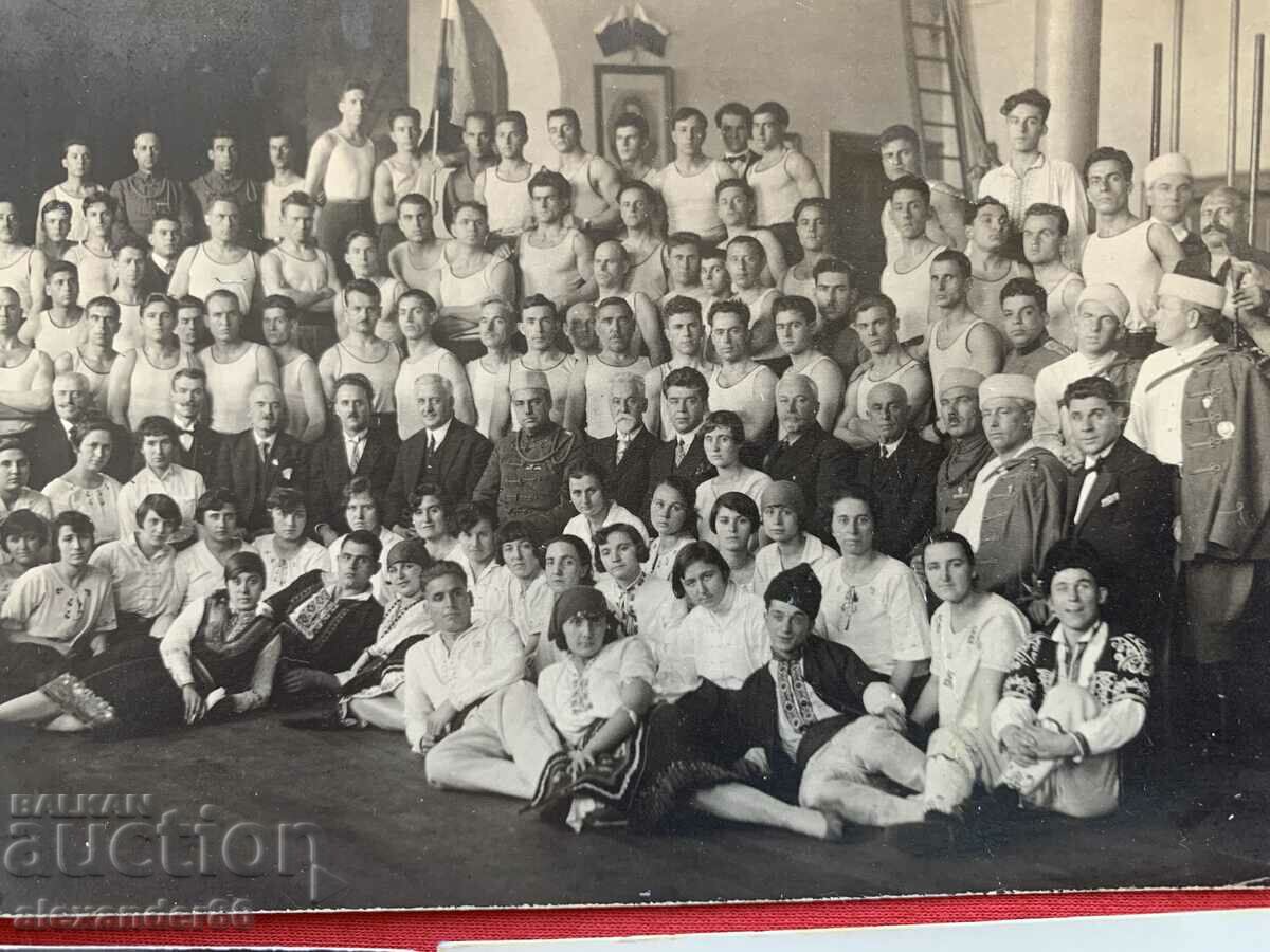 Heroes three old photos with price 10.00 BGN | € 5.11