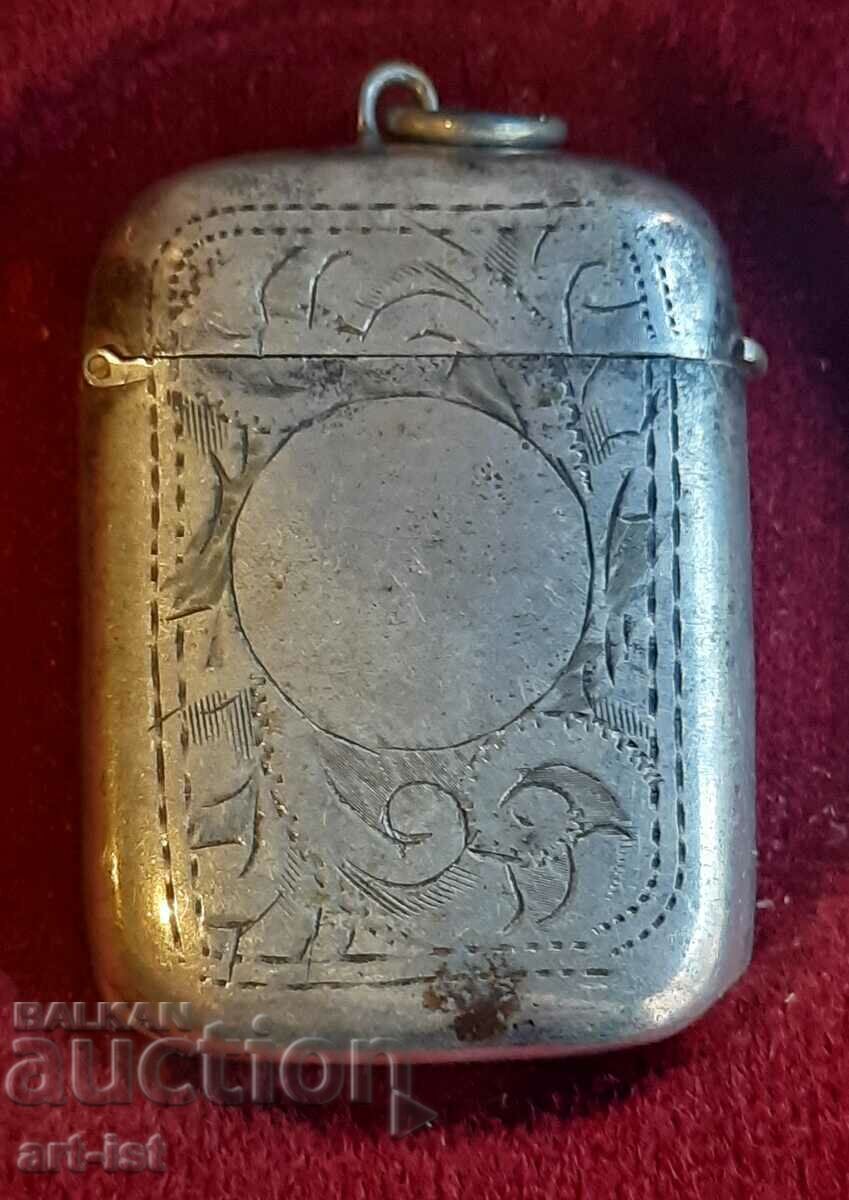 Silver Plated Victorian Engraved Match Box. - 5 Silver Plated Victorian Engraved Match Box. - 5