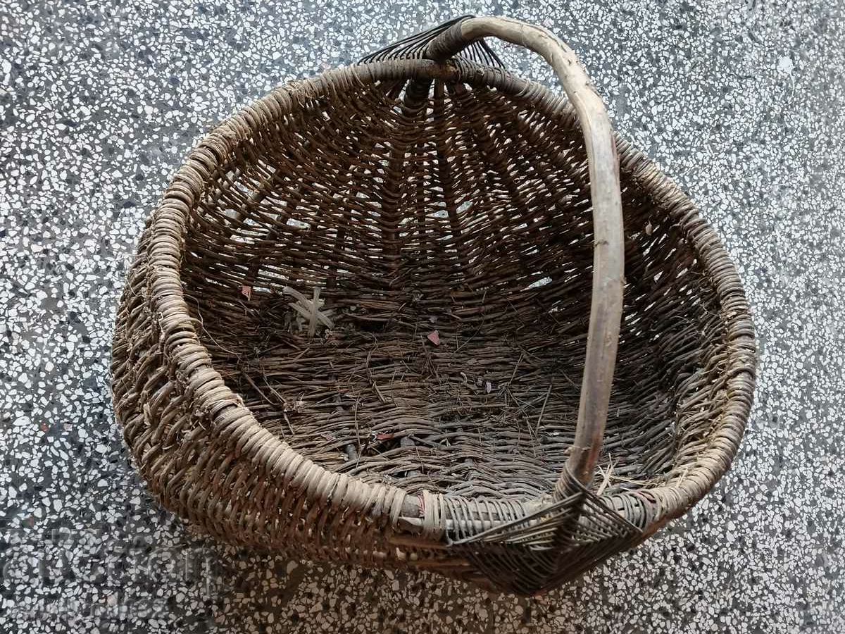 Old large wicker basket paner basket with price 58.00 BGN | € 29.65