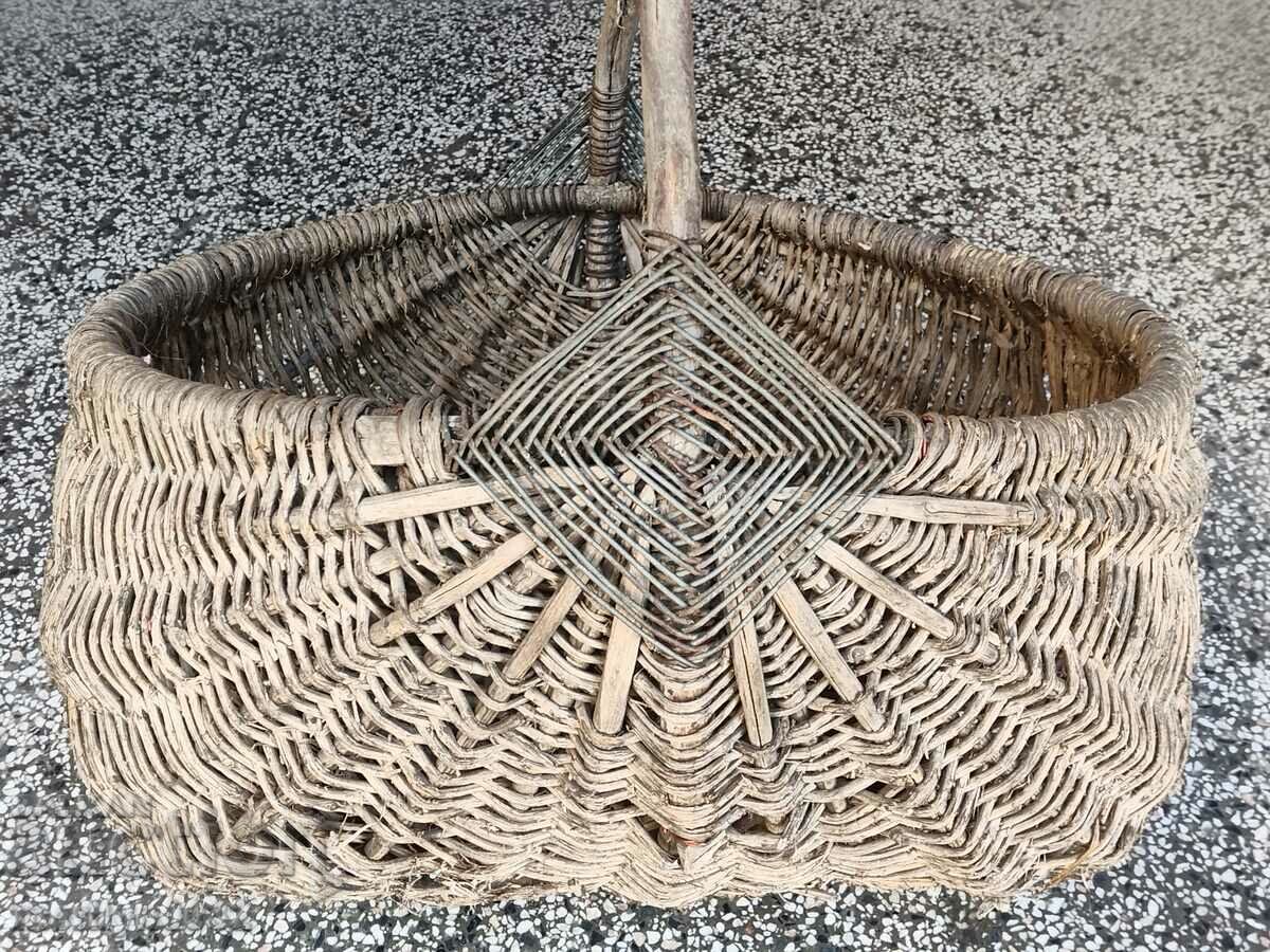 Old large wicker basket paner basket - 7