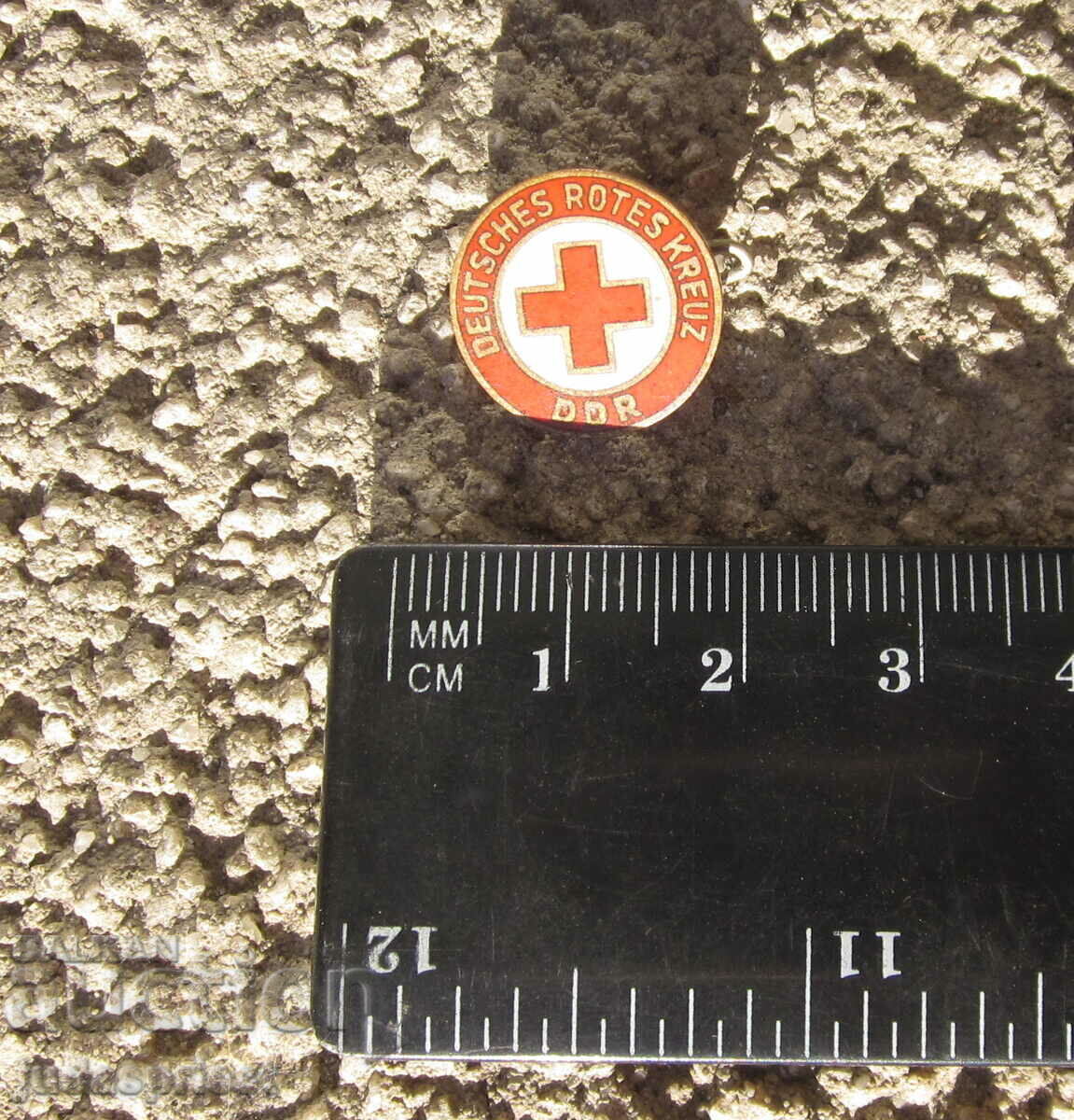 Auction German badge German GDR badge red cross Auction German badge German GDR badge red cross