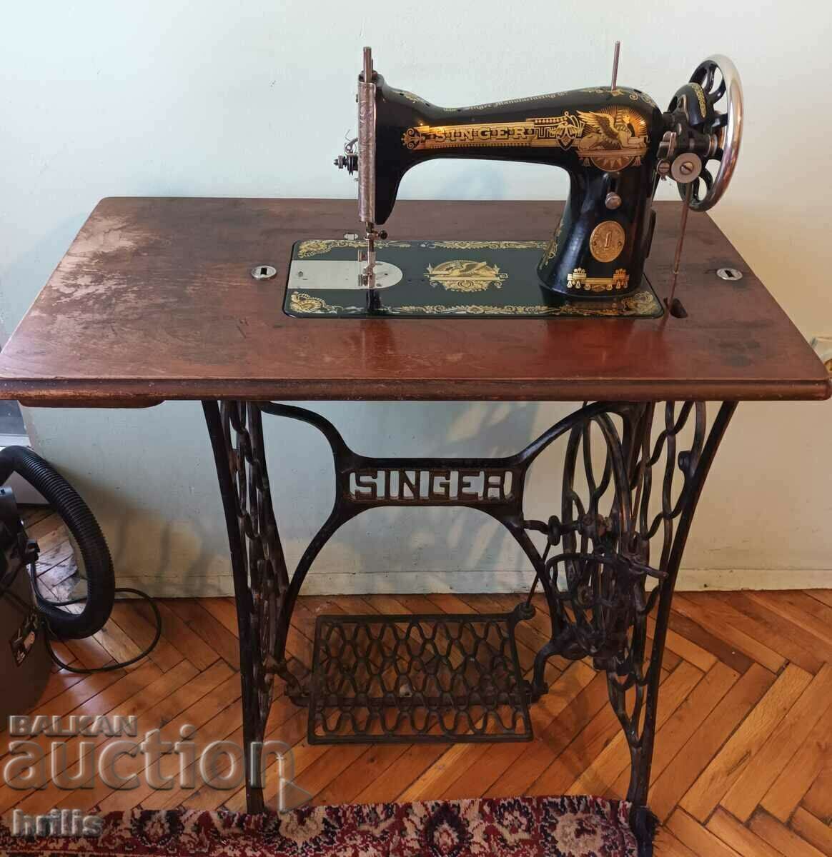 FOOT OPERATED SEWING MACHINE - SINGER EXCELLENT - 7