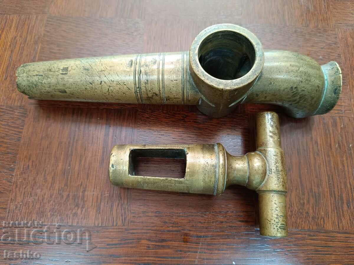 Old barrel tap - 5 Old barrel tap - 5
